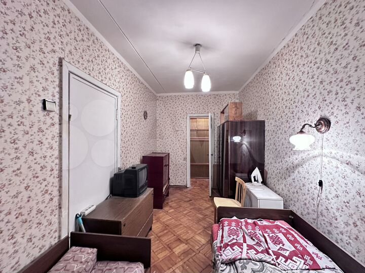 2-к. квартира, 42 м², 1/5 эт.