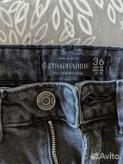 Джинсы Stradivarius mom slim fit черные/серые р.36