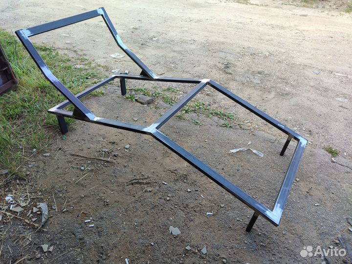 Шезлонг. Металлический каркас