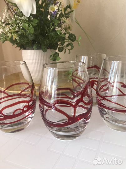 Стаканы для воды и напитков