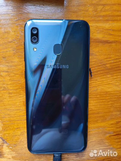 Samsung Galaxy A30, 3/32 ГБ