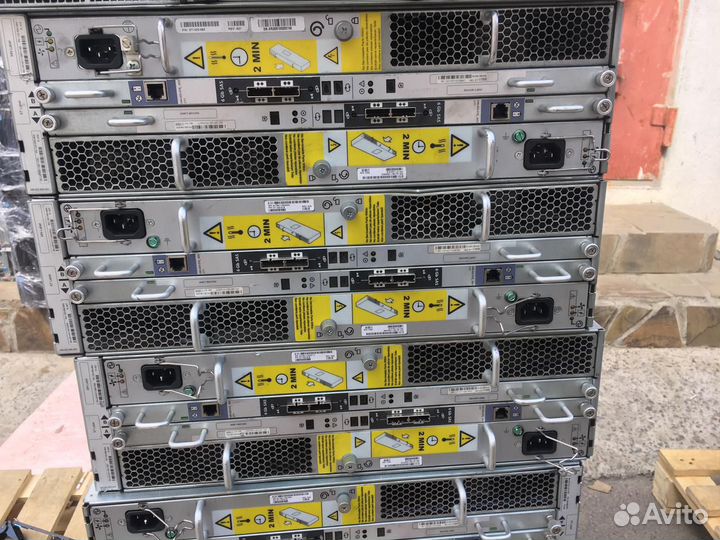 Дисковые массивы EMC