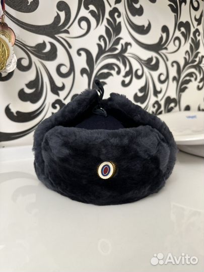 Мужская шапка полиция