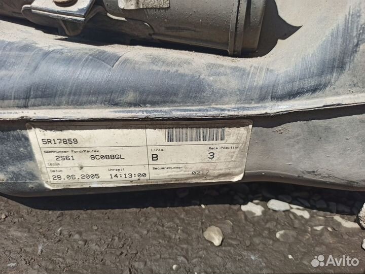 Насос бак топливный Ford Fiesta MK5