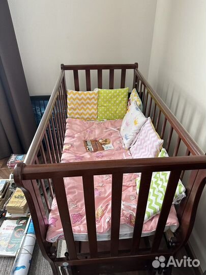 Детская кроватка