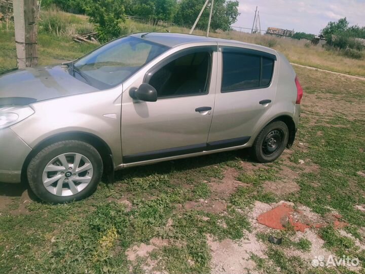 Renault Sandero 1.4 МТ, 2010, 270 000 км