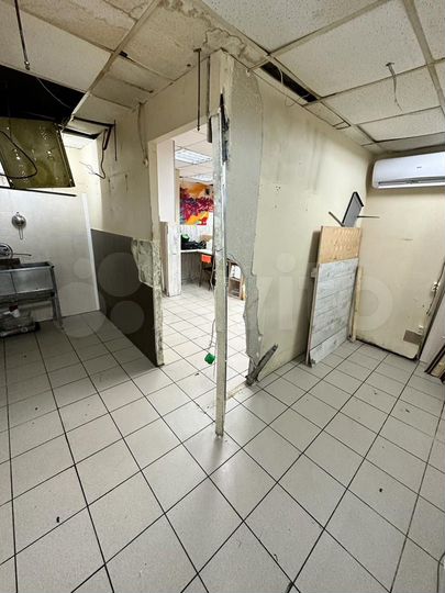 Торговая площадь, 10 м². Рядом с метро 1905г