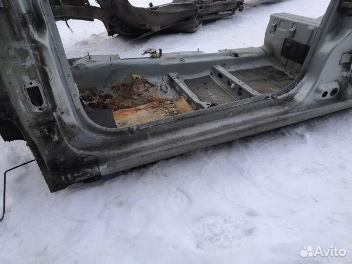 Порог со стойкой левый Рено Клио 2 Симбол