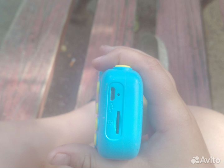 Игрушечный фотоаппарат работает или нет на запчаст