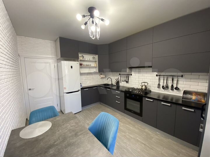 3-к. квартира, 83 м², 15/18 эт.