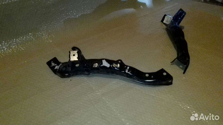 Тойота аурис