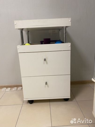 Витрина для салона красоты