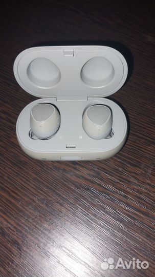 Беспроводные наушники samsung gear iconx