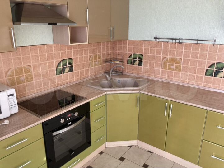 2-к. квартира, 90 м², 5/14 эт.