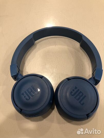 Беспроводные наушники jbl