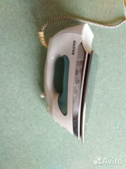 Утюг sanyo модель A-B17/B