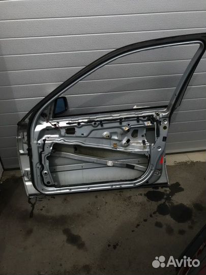Дверь боковая передняя правая Bmw 520I E39 M52
