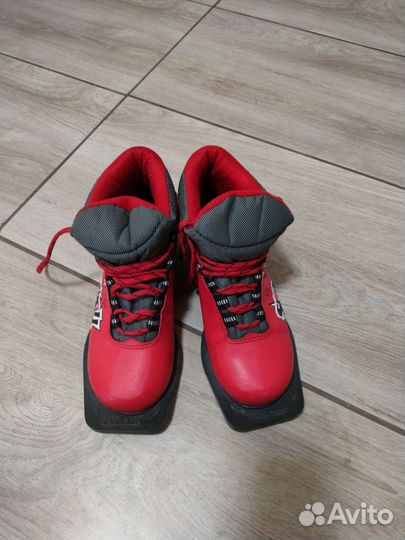 Лыжные ботинки детские 35