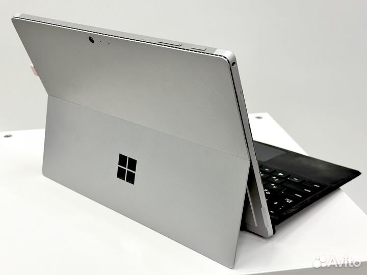 Microsoft Surface Pro 4 Core i5 8Гб SSD 256Gb