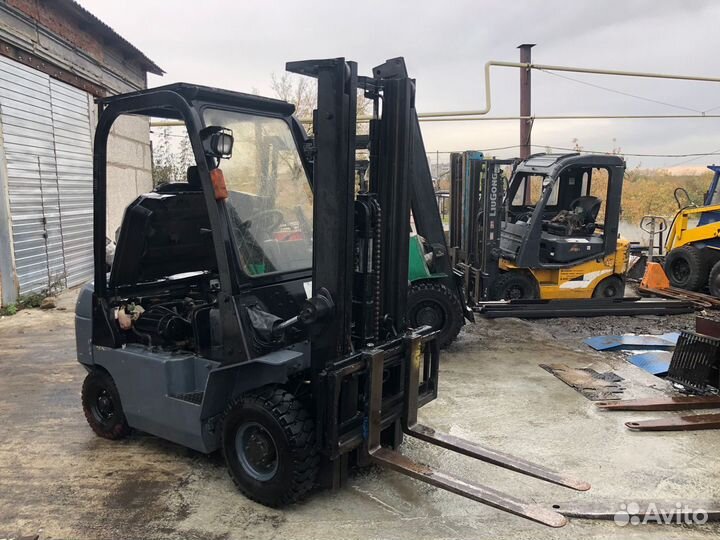 Вилочный погрузчик Toyota 02-6FD15, 2010