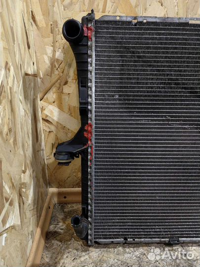 Раиатор Охлаждения Туарег 1 7L6121253 бу оригинал