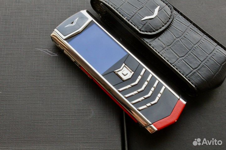 Vertu Signature S Design Red