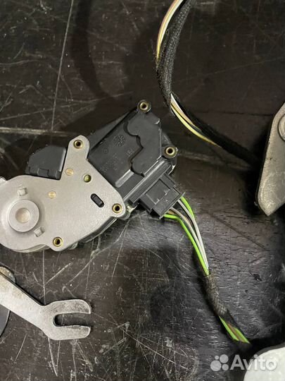 Система закрывания багажника w219