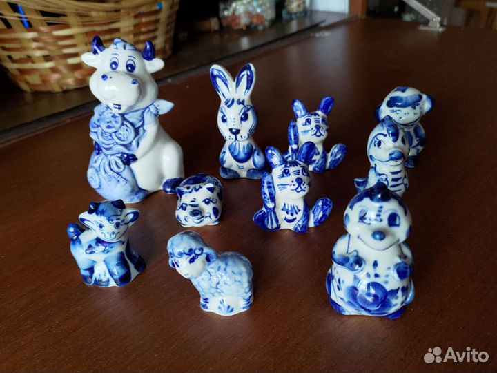 Статуэтки гжель