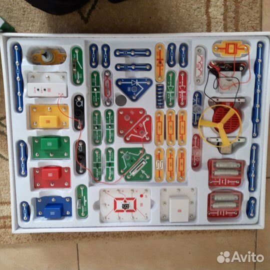 Электронный конструктор знаток 999 схем