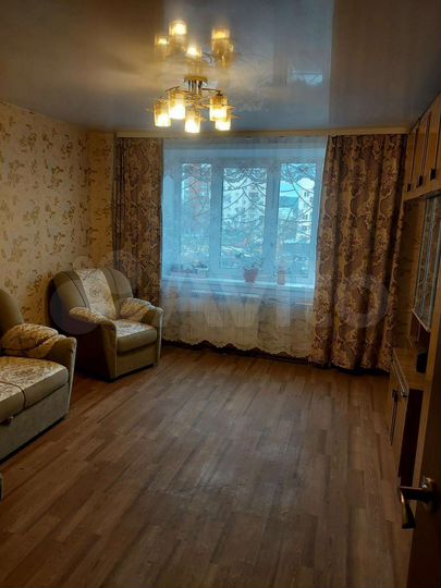 3-к. квартира, 64 м², 1/9 эт.