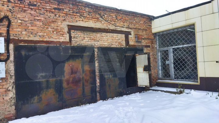 Гараж, > 30 м²