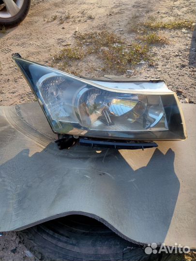 Фара правая chevrolet cruze