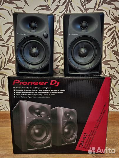 Студийные мониторы Pioneer DJ DM - 40