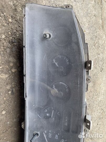 Панель приборов Toyota Corolla E90