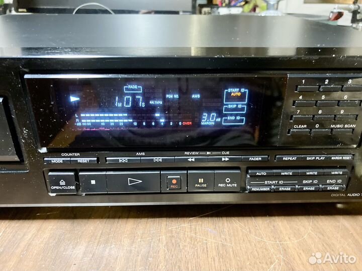 Sony DTC-55ES Digital Audio Recorder