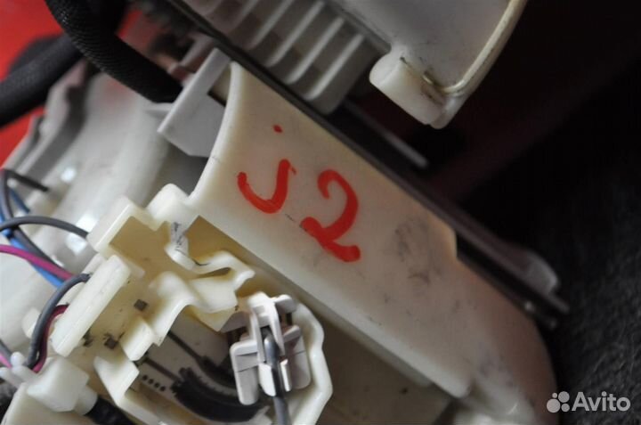 Бензонасос toyota prius ZVW30