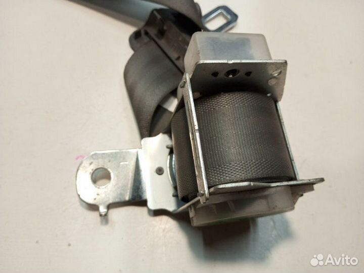 Ремень безопасности задний левый Hyundai Elantra