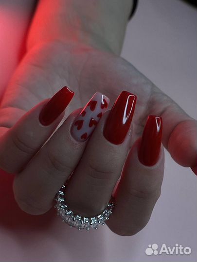 Маникюр, наращивание ногтей, педикюр