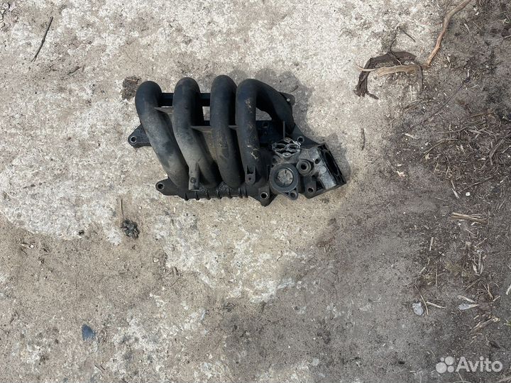 Впускной коллектор ford fiesta mk4
