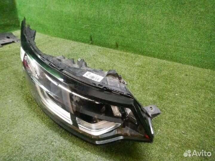 Фара правая Land Rover Discovery V