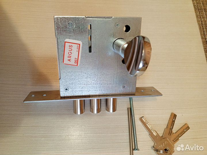 Замок врезной цилиндровый (комплект)