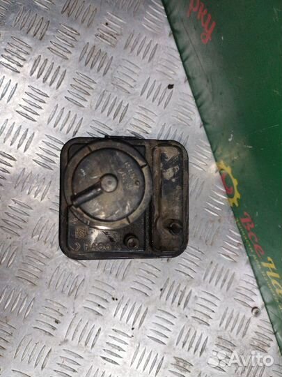 Абсорбер фильтр угольный Toyota Avensis универсал