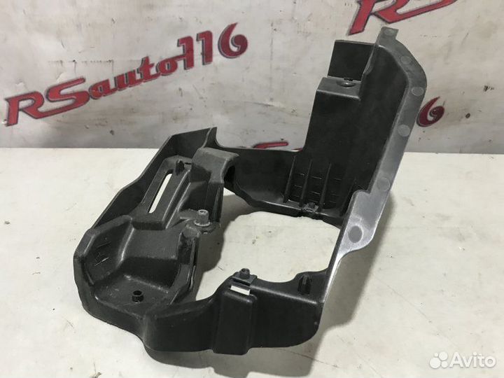 Кронштейн птф передний левый Volkswagen Phaeton 1