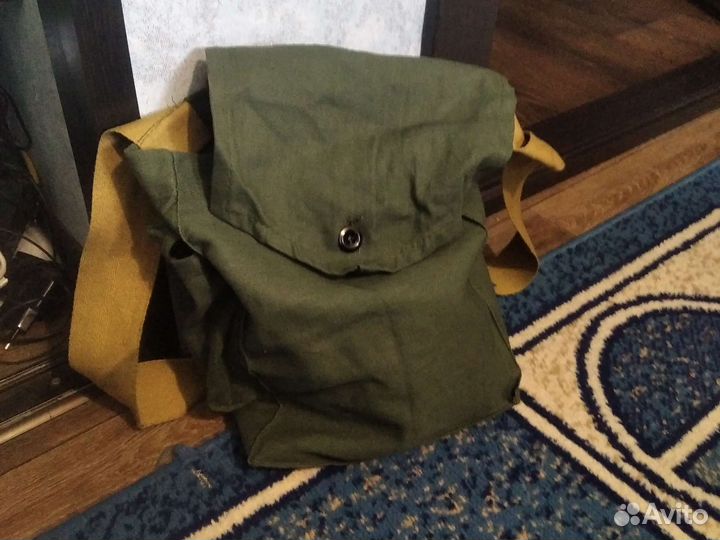 Противогаз на доставку