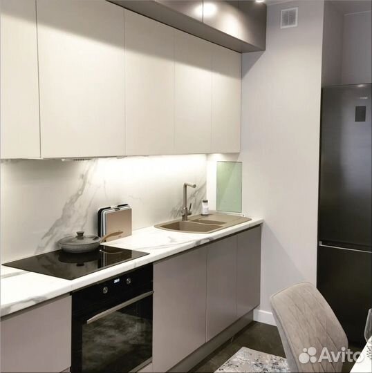 Угловой кухонный гарнитур