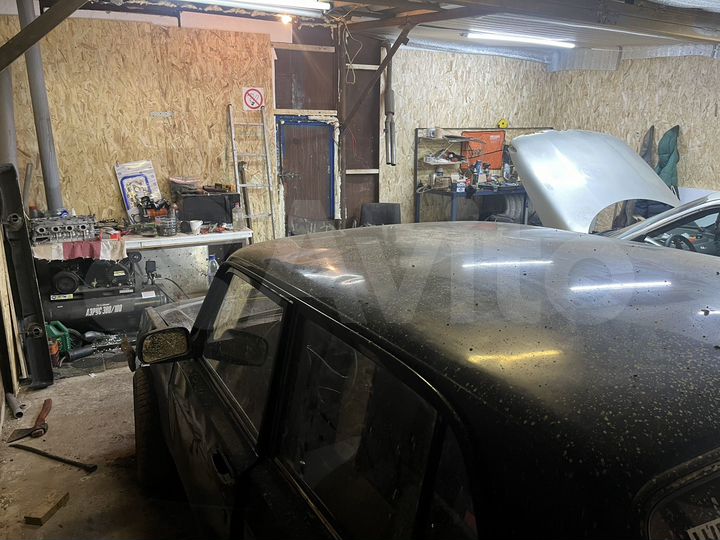 Гараж, > 30 м²