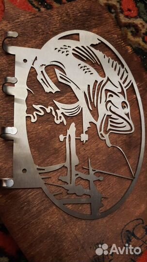 Вешалка Ключница настенная металл для рыбака