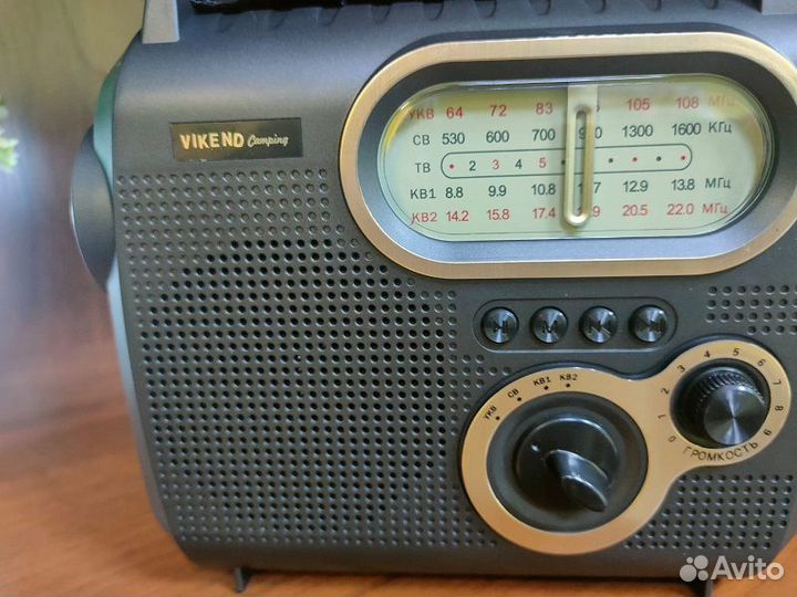 Радиоприёмник с MP3 и фонарём новый