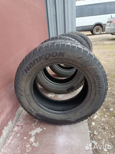 Hankook Winter I'Pike 215/65 R16