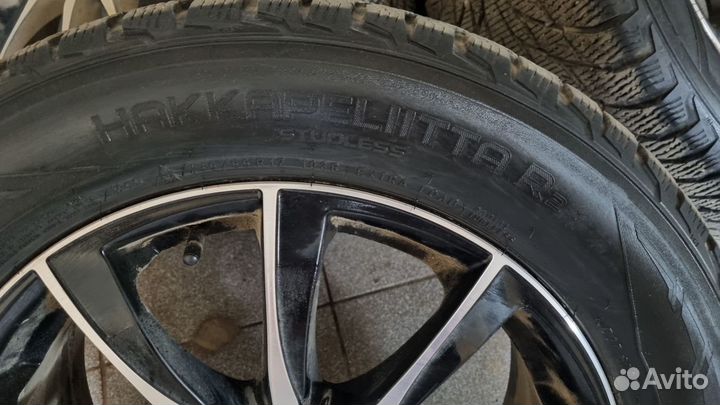 Nokian hakkapeliitta r2